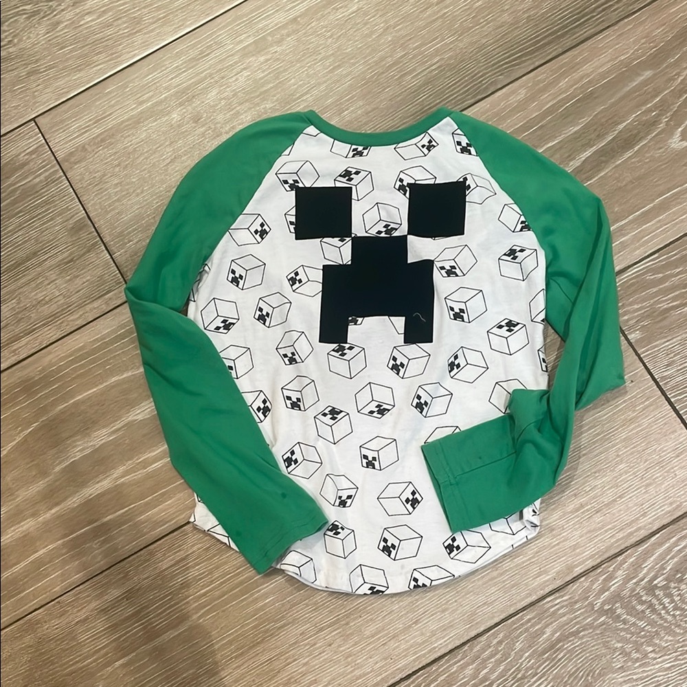 Minecraft Green and White Long Sleeve Tee with Pixelated Graphic (B)
